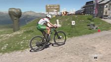 Una gara di mountain bike