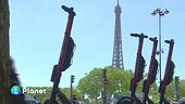 Parigi, monopattini al voto