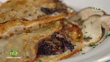 Crespelle con radicchio saltato, toma di Gressoney e prosciutto cotto di Saint-Oyen