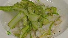 Uova di seppia con asparagi