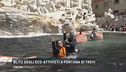 Blitz degli eco-attivisti a fontana di Trevi