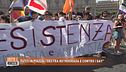 Tutti in piazza: "Destra retrograda e contro i gay"