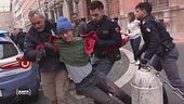 La protesta degli eco-attivisti si abbatte sulla facciata del senato: cosa rischiano ora?