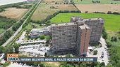 Nell'inferno dell'Hotel House, il palazzo occupato da decenni