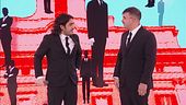 Il rap di Max Angioni sul palco con Geolier