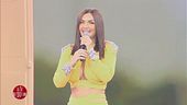 Elettra Lamborghini in "Caramello"