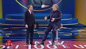 Gerry Scotti e le domande dei 100