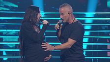 Eros e Aurora Ramazzotti cantano Lucio Battisti