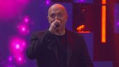 Max Pezzali in "Come mai"