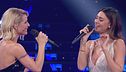 Belén Rodríguez e Michelle Hunziker in "Non, je ne regrette rien"