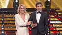 Michelle Hunziker presenta Pierfrancesco Favino