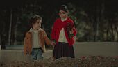 I bambini sulla tomba di Yilmaz