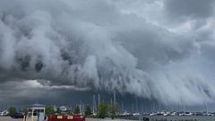 Ep. 3 - Dune parlanti e fango in eruzione