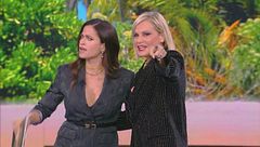 Simona Ventura: l'opinionista de L'Isola dei Famosi 2025