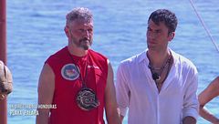 La reazione a catena dei Senatori della prima puntata