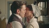 Il bacio tra Teresa e Feliciano