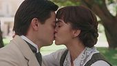 Il bacio tra Catalina e Pelayo