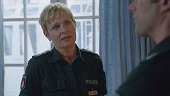 Ep. 2 - Campeggio per soli uomini