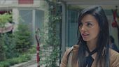 Ozan si avvicina a Zeynep