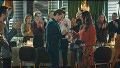 Faruk chiede la mano di Zeynep