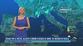 Disagi per il meteo, allerte e bombe d'acqua al nord, 50 incendi in Sicilia