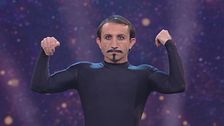 La divertente performance di Simone Barbato