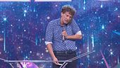 Maurizio Lastrico e il bar sotto casa