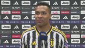 Alex Sandro saluta la Juve