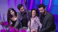 Murat Unalmis, Melike Ipek Yalova e Ugur Günes incontrano la nonna di Adriana e Joselita