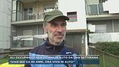 Gli occupano casa, dorme in auto da una settimana