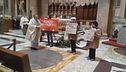 Eco vandali, blitz anche a messa al Pantheon