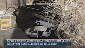 Napoli, si pare una voragine sulla strada inghiotte le auto