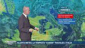 Allarme meteo, la tempesta "Ciaran" travolge l'Italia