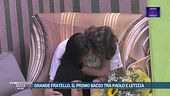 Grande fratello, il primo bacio tra Paolo e Letizia