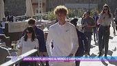 Jannik Sinner, secondo al mondo e campione di gentilezza
