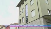 Bambina di tre anni cade dal balcone di casa: è grave
