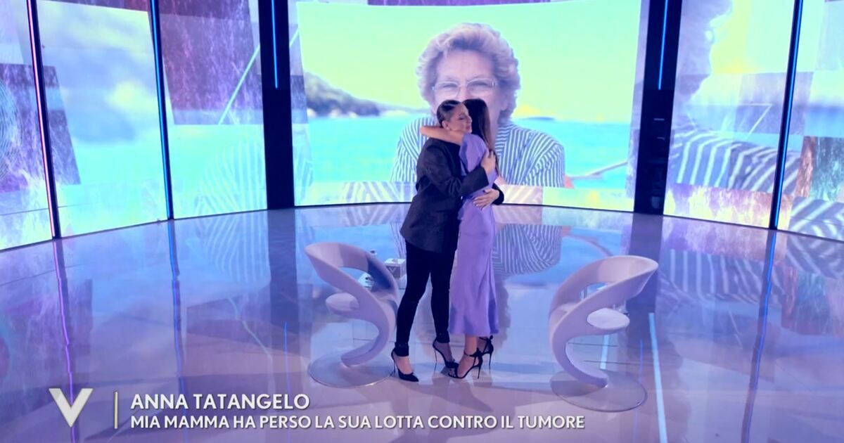 Verissimo: Anna Tatangelo: 