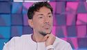 Il drastico cambio look di Emanuel Lo