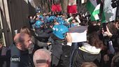 Forze dell'ordine e manifestazioni