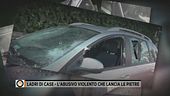 Ladri di case - L'abusivo violento che lancia le pietre