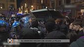 Gli anarchici violenti che odiano la polizia