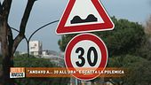 "Andavo a...30 all'ora" e scatta la polemica