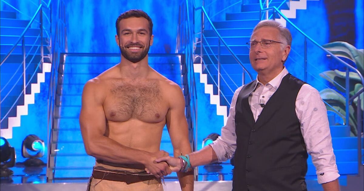 Ciao Darwin: Sesta puntata | Milf vs Teen Video | Mediaset Infinity