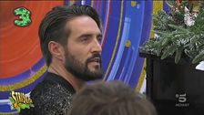 Alex Belli ma non balla… canta