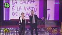 Alessandro Cattelan ai Nuovi Mostri tra doppi sensi e ceffoni
