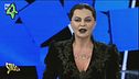 Come le canta Alba Parietti, nessuno!
