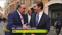 Il Vespone punge Meloni: "Nera? È blu estoril!"