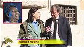 Elly Schlein: alla manifestazione con 5.000 foulard rossi