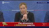 Segnalati da voi: la premier e l'erezione diretta