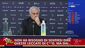 Leccate, scivoloni e lingue snodate a "Striscia lo striscione"